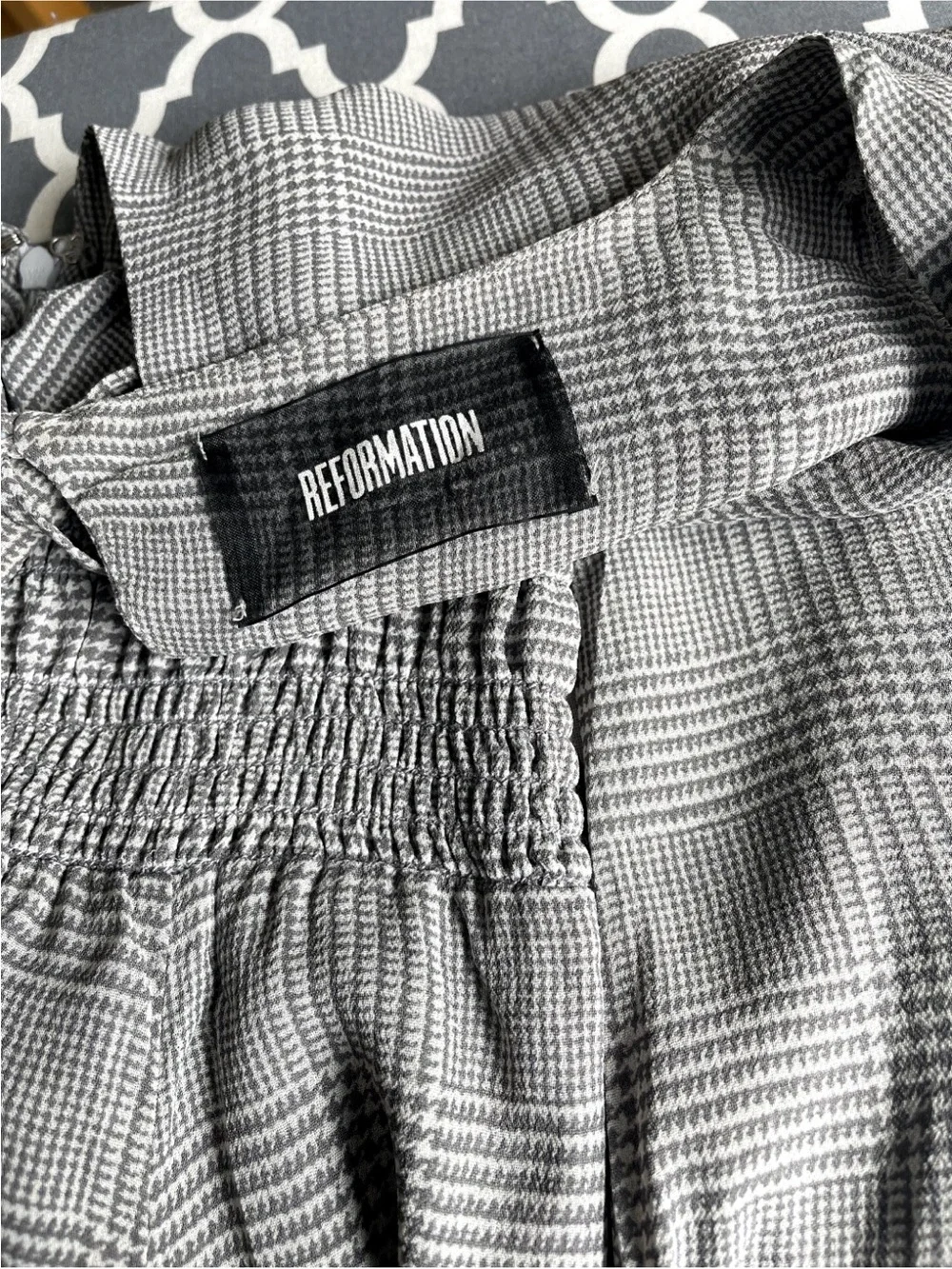 Reformation Gray Long Sleeve Mini Dress in Aberdeen Wilder - Picture 3 of 5